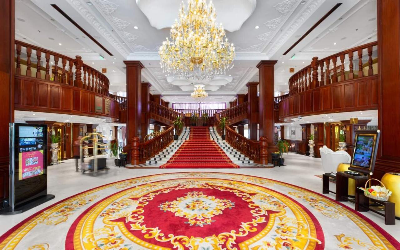 Regency Angkor Hotel Siem Reap Bagian luar foto