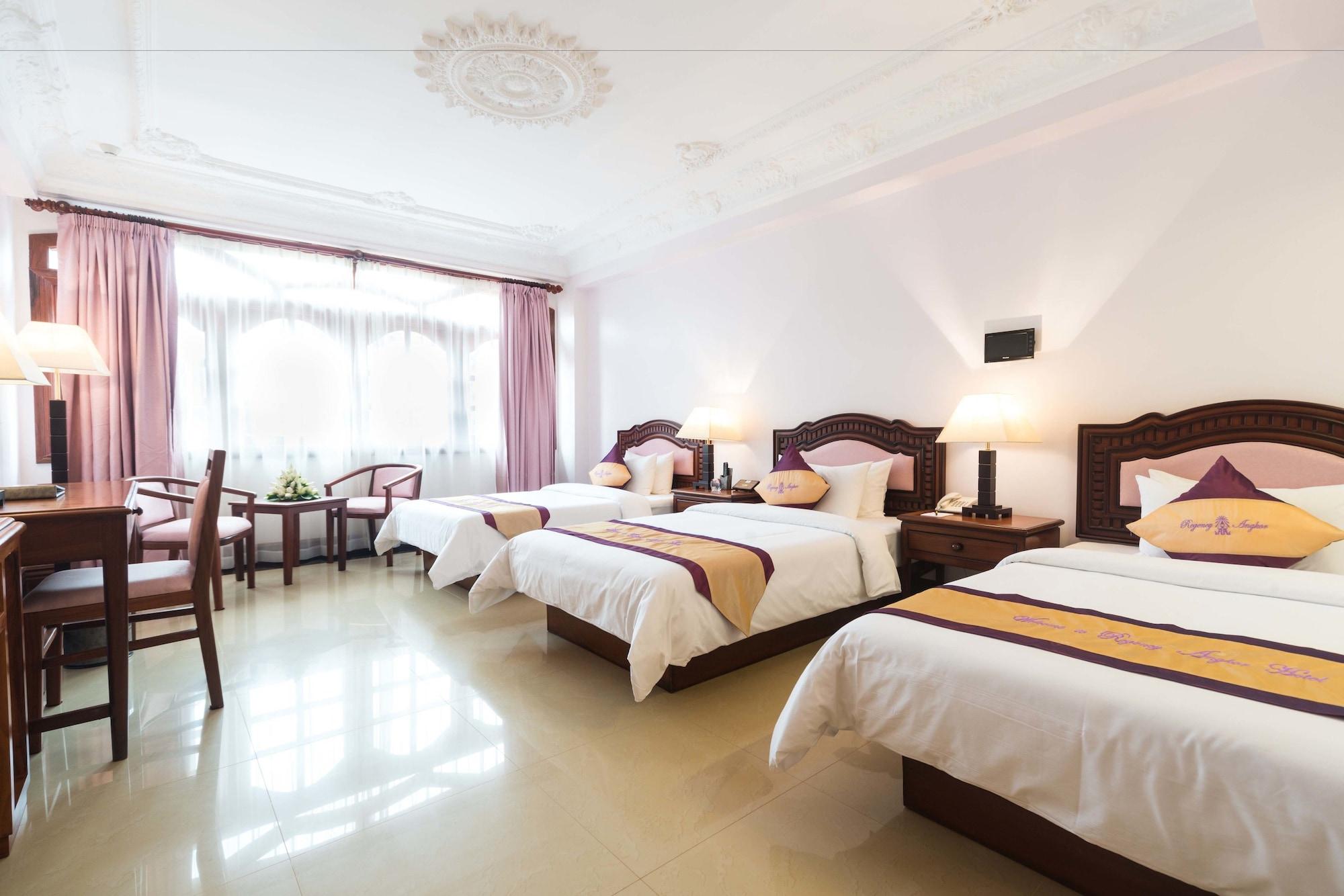 Regency Angkor Hotel Siem Reap Bagian luar foto