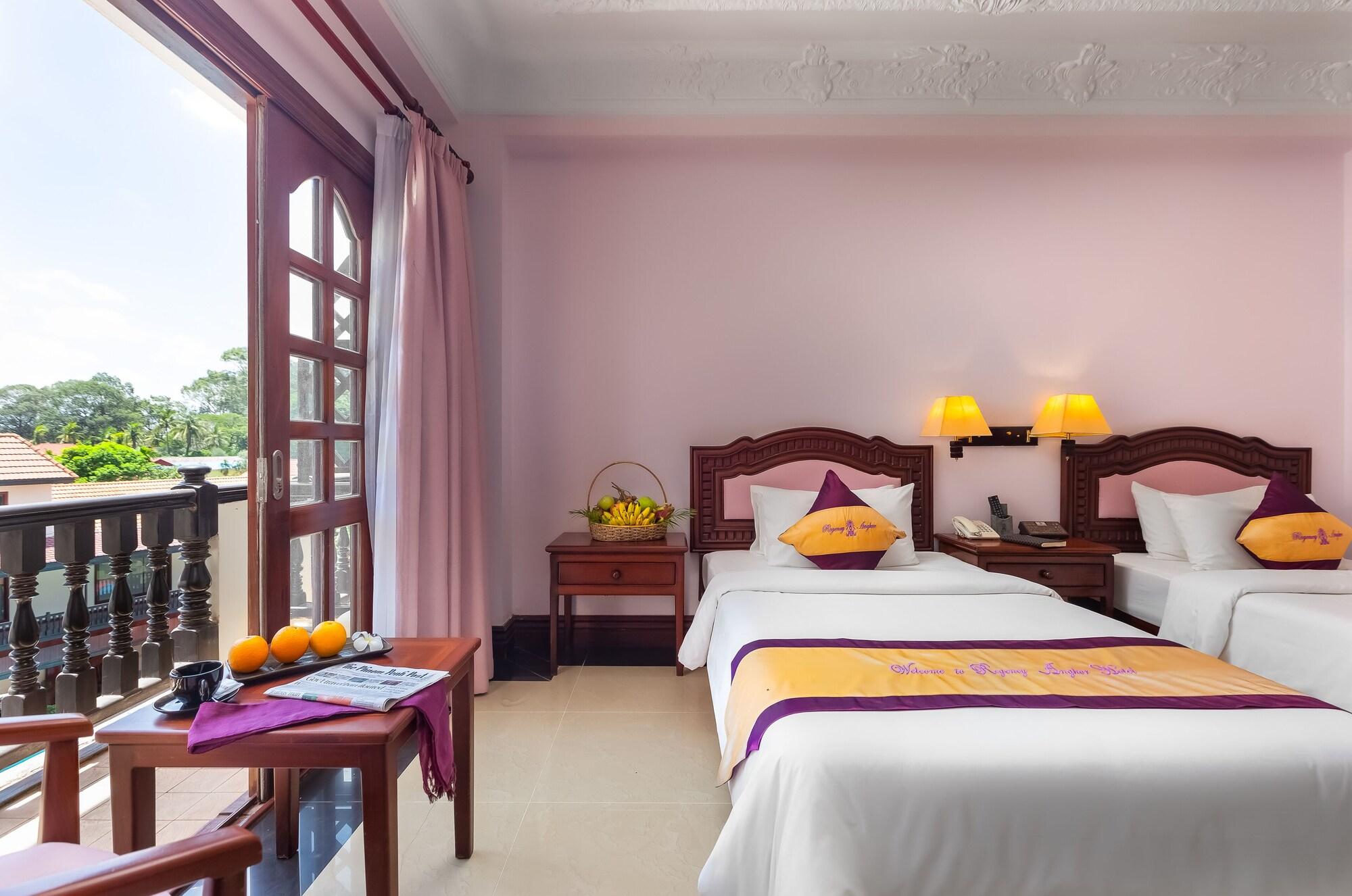 Regency Angkor Hotel Siem Reap Bagian luar foto