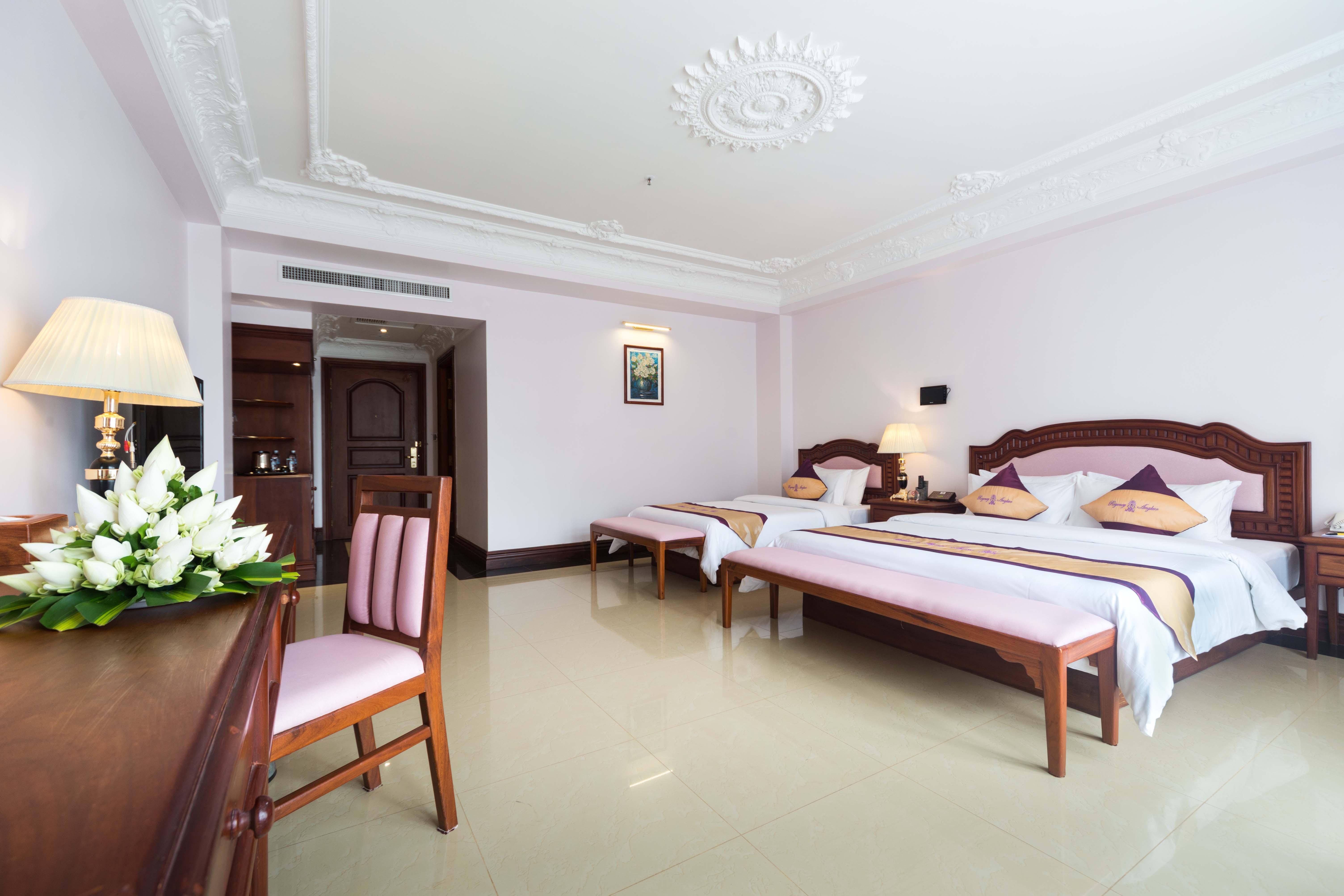 Regency Angkor Hotel Siem Reap Bagian luar foto